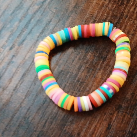 Clay bead bracelet - Picture 3 of 3